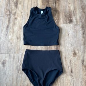Lululemon swim size 6 bottoms, 8 top.